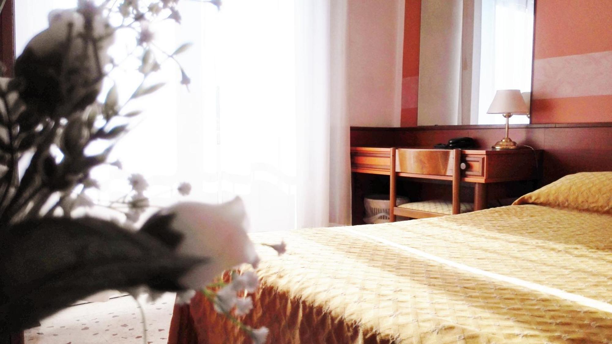 San Gabriele Hotel Loreto  Szoba fotó
